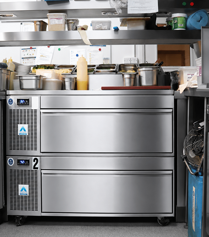 ADANDE FRIDGE SALADETTE UNIT IN COMMERCIAL KITCHEN